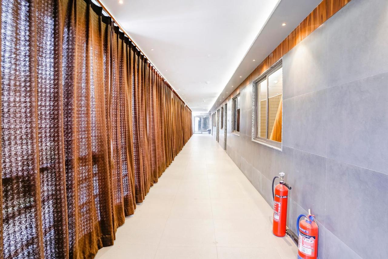 Fabhotel Magnus Сурат Екстер'єр фото